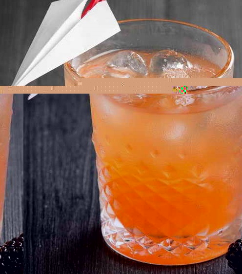 Бумажный самолётик (коктейль).jpg