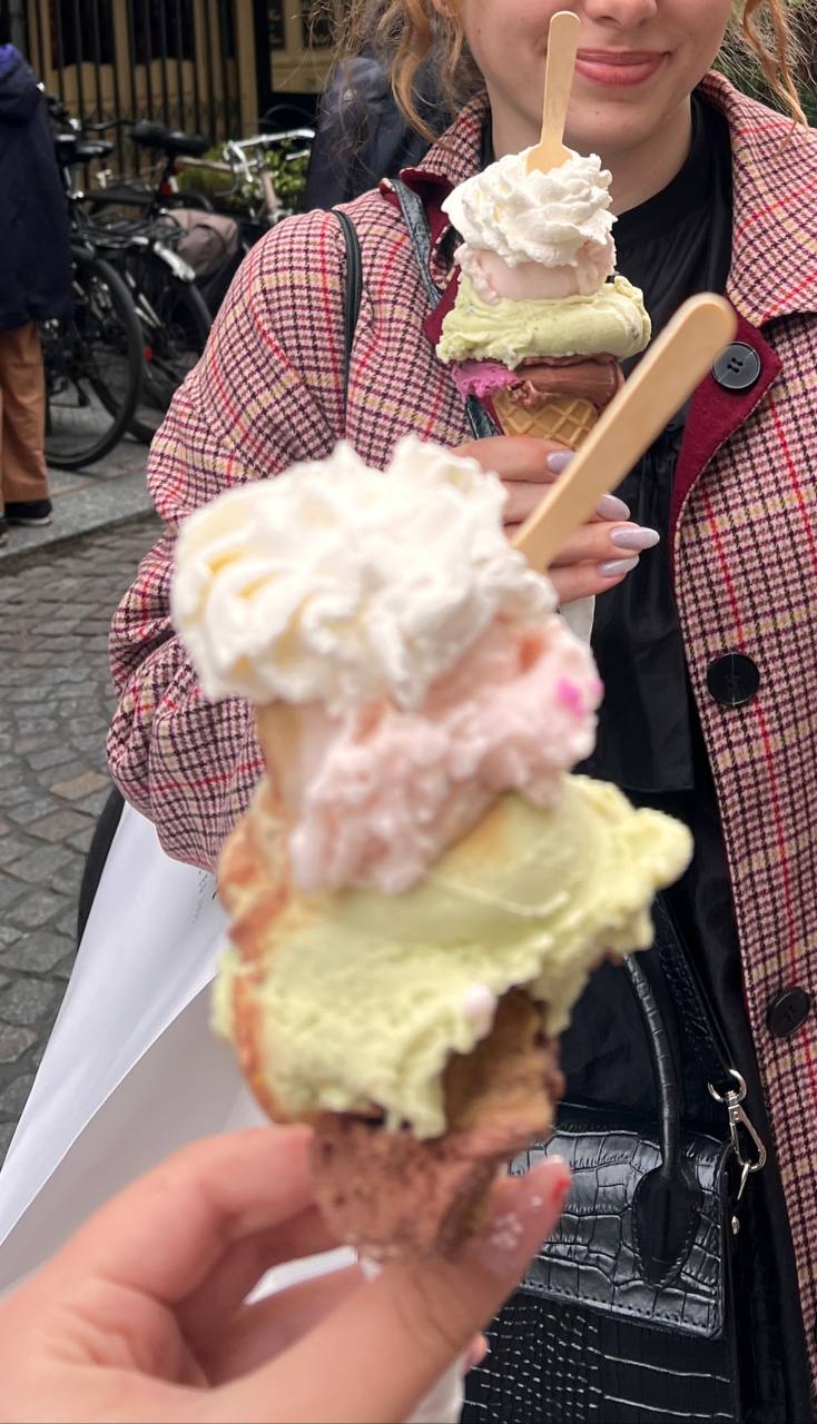 Файл:Всемирный день мороженого.jpg