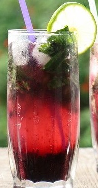 Ежевичный мохито (коктейль) 2.jpg