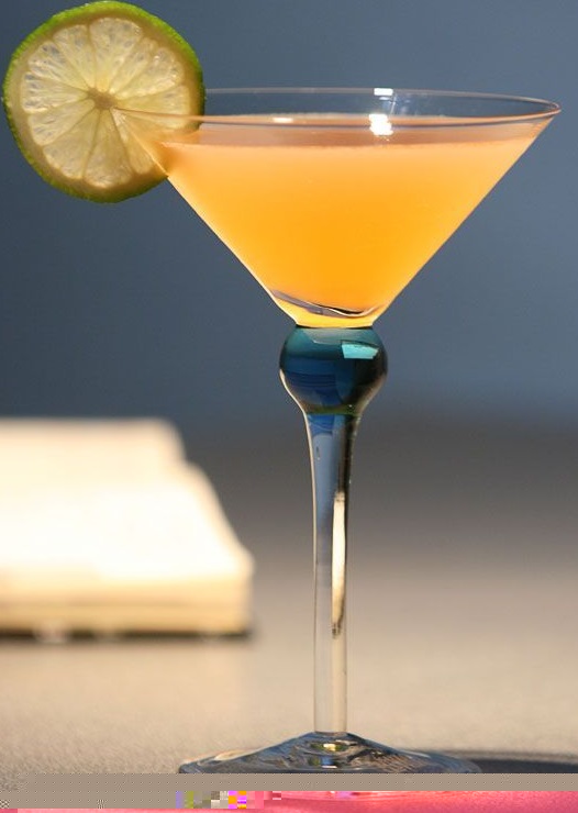 Рассвет (коктейль).jpg