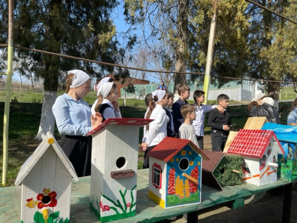 Файл:Республиканский эколого-биологический центр (Грозный).jpg