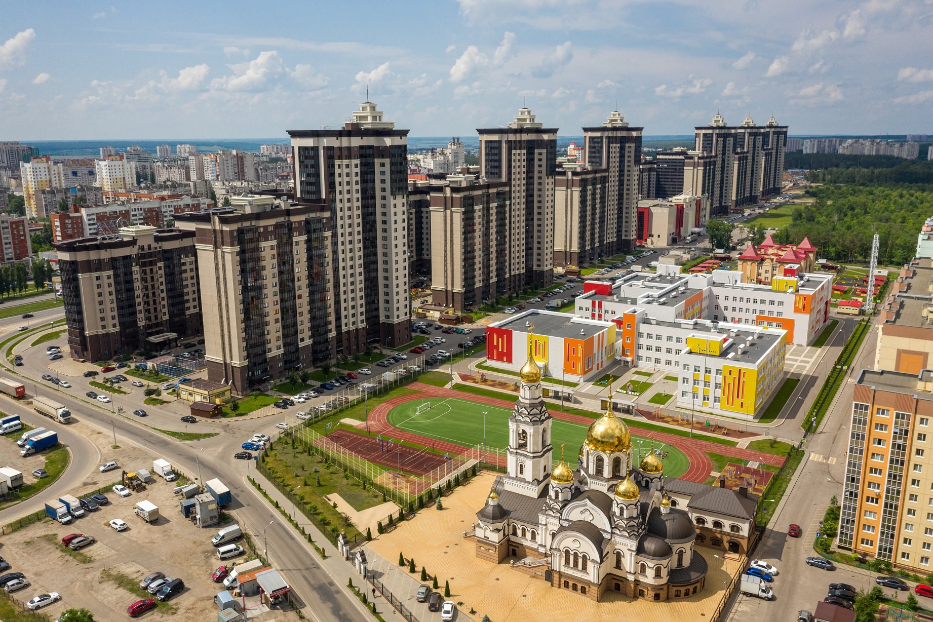 Церковь иконы Всецарица, СОШ №102, детсад №199 и Квартал Столля