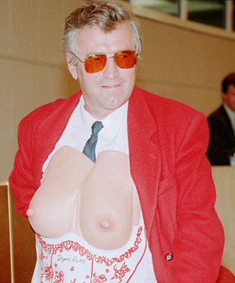 На заседании Государственной думы («сиськи»)